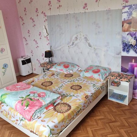 Yassmine Apartment Одинген Екстериор снимка